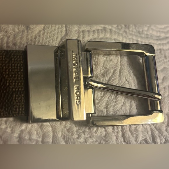 MICHAEL KORS Reversible Black/Brown Logo Belt, Square Silver-tone Buckle, M - Picture 4 of 8
